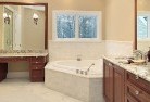 Claude Roadbathroom-renovations-5old.jpg; ?>